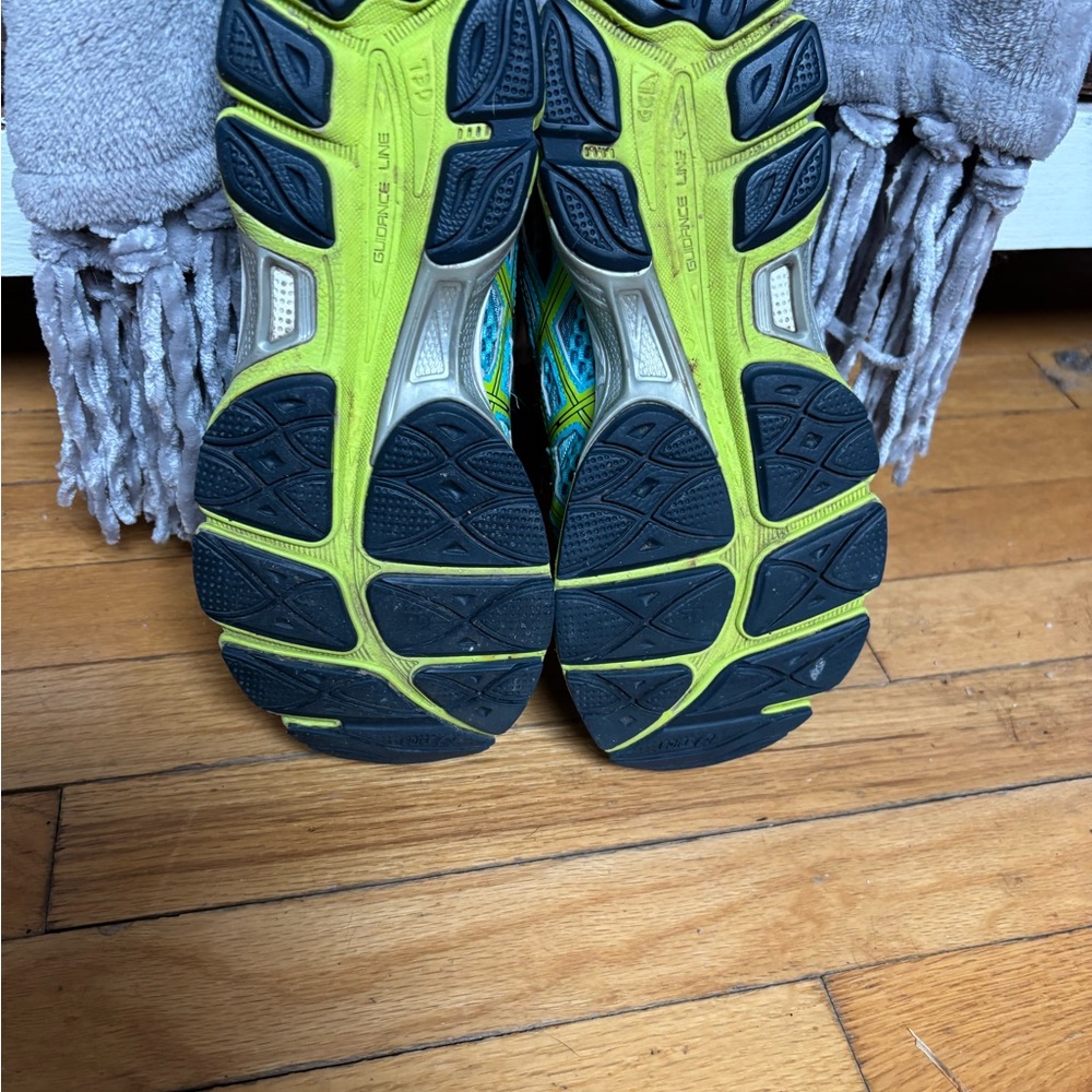 ASICS Women’s Blue and Green Running Shoes - Picture 7 of 7